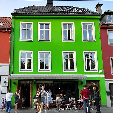 View In Center Of - 3 Bedrooms Apartament Bergen