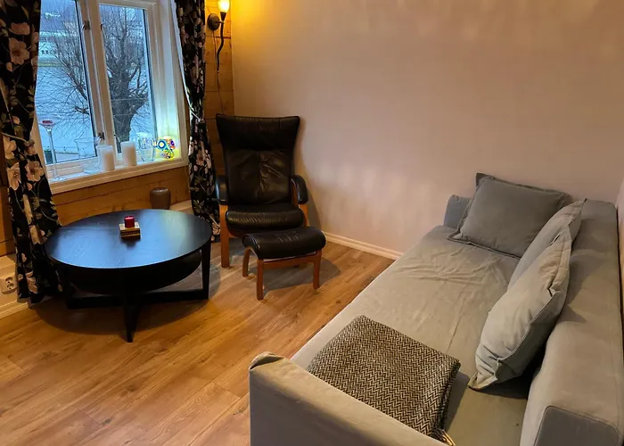 View In Center Of - 3 Bedrooms Apartament