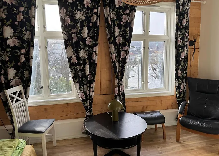 Apartment View In Center Of - 3 Bedrooms Bergen