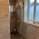 View In Center Of - 3 Bedrooms Bergen