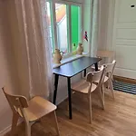View In Center Of - 3 Bedrooms