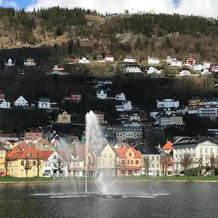 View In Center Of - 3 Bedrooms Appartamento Bergen