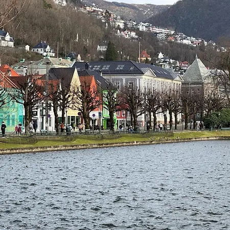 View In Center Of - 3 Bedrooms Appartamento Bergen